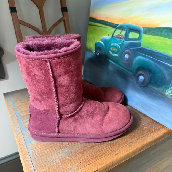 L.L. Bean Wicked Good Shearling Boots Size 7 Short Purple Cozy - Picture 1 of 7